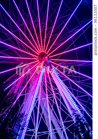 Giant ferris wheel Giant ferris wheel 96132007