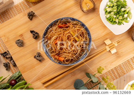 Noodles with carrots Noodles with carrots 96132669
