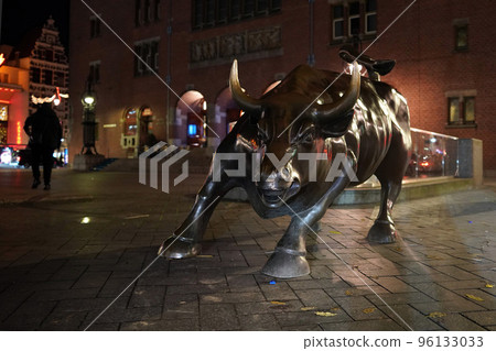 amsterdam stock exchangemarket bull statue in public place street at night amsterdam stock exchangemarket bull statue in public place street at night 96133033