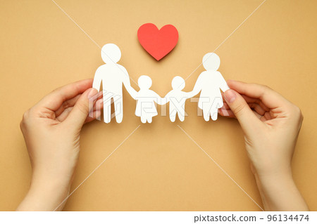 Concept of family and protection family, family rights 96134474