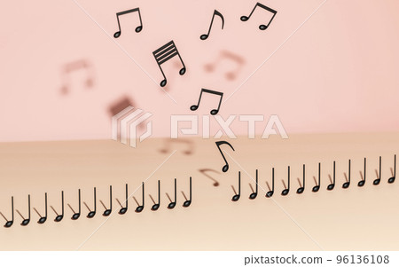 Musical notes broke the line Musical notes broke the line 96136108
