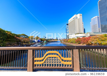 Osaka City, Osaka Prefecture Autumn scenery of Osaka Business Park 96139659