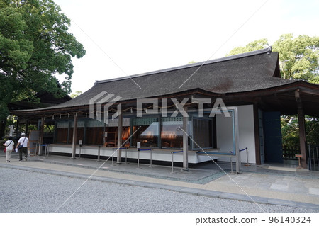 Konpiragu Shrine is a shrine located on Mt. 96140324