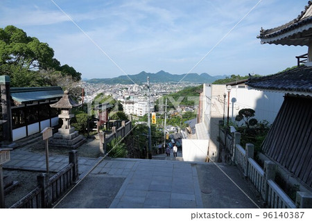 Konpiragu神社是位於山上的神社。 Konpiragu神社是位於山上的神社。 96140387