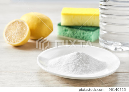 Environmentally friendly detergent - baking soda with vinegar. Environmentally friendly detergent - baking soda with vinegar. 96140533