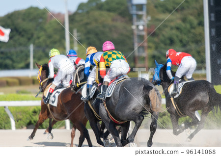 Horse racing scenery 96141068