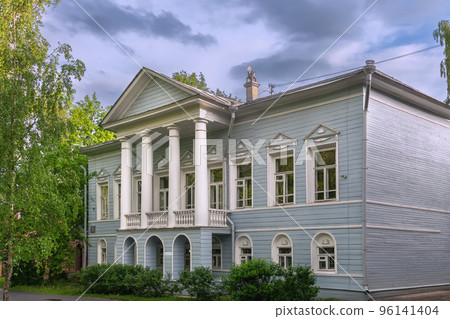 Wooden house in Vologda, Russia 96141404