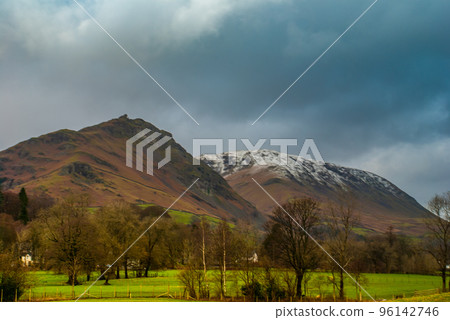 Beautiful mountains in the area Lake District. 96142746