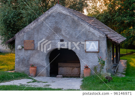 Washhouse - Koveskal Washhouse - Koveskal 96146971