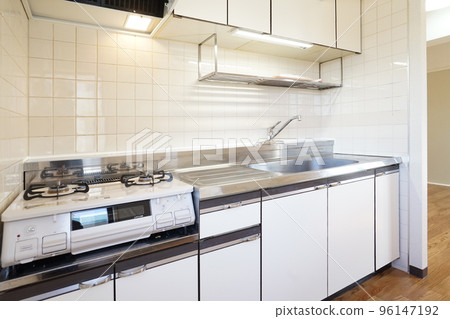 一個廚房 96147192