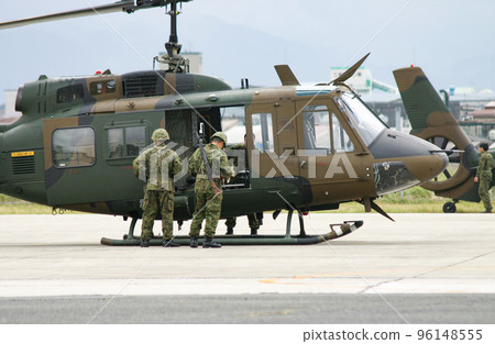 Ground Self-Defense Force helicopter preparing to take off 96148555