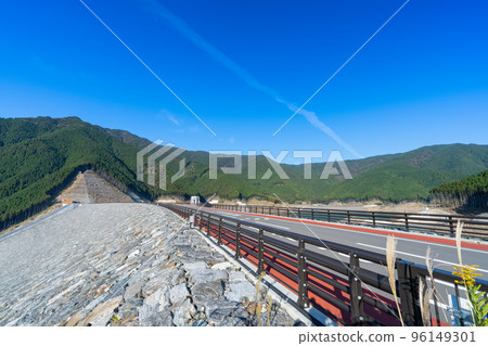 《福岡縣》小石原川大壩（朝倉令和湖）朝倉市 96149301