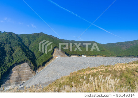 《Fukuoka Prefecture》 Koishiwara River Dam (Lake Reiwa Asakura) Asakura City 96149314