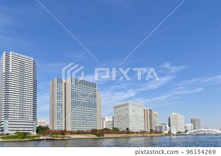 從東京石川島公園看隅田川濱水區 從東京石川島公園看隅田川濱水區 96154269
