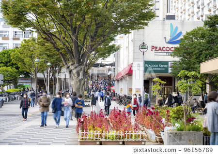 神奈川縣橫濱市的都市景觀橫台站 96156789