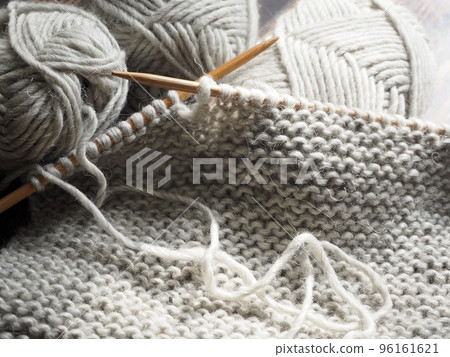 Knitting 96161621
