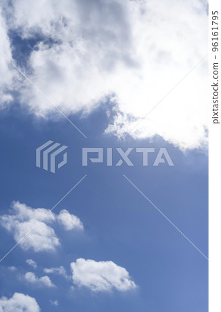 Summer sky sun and clouds Yokohama 96161795