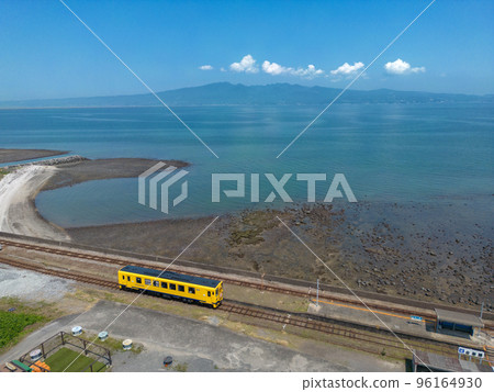 Shimabara Railway running along the coast 96164930