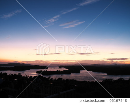Evening view from the wood deck of the Kirigaki Observation Deck in Tomoyama Park, Daio-cho, Shima City, Mie Prefecture Evening view from the wood deck of the Kirigaki Observation Deck in Tomoyama Park, Daio-cho, Shima City, Mie Prefecture 96167348