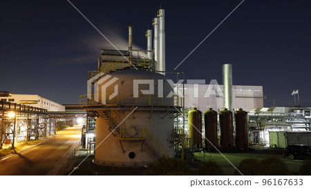 Factory night view in Amagasaki City, Hyogo Prefecture, Kansai Thermochemical Amagasaki Office 96167633