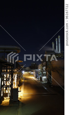 Factory night view in Amagasaki City, Hyogo Prefecture, Kansai Thermochemical Amagasaki Office Factory night view in Amagasaki City, Hyogo Prefecture, Kansai Thermochemical Amagasaki Office 96167722