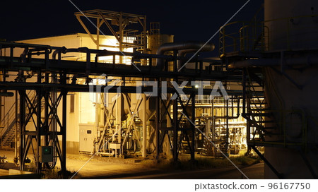 兵庫縣尼崎市工廠夜景,關西熱化學尼崎工廠複雜管道特寫照片 兵庫縣尼崎市工廠夜景,關西熱化學尼崎工廠複雜管道特寫照片 96167750
