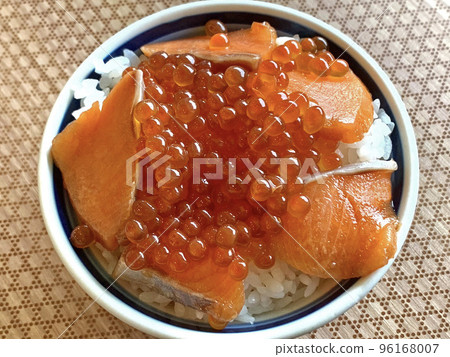 Salmon Oyako Meshi, Salmon Oyako Rice, Salmon Oyako Meshi 96168007