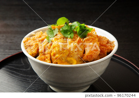 Pork cutlet on rice  96170244