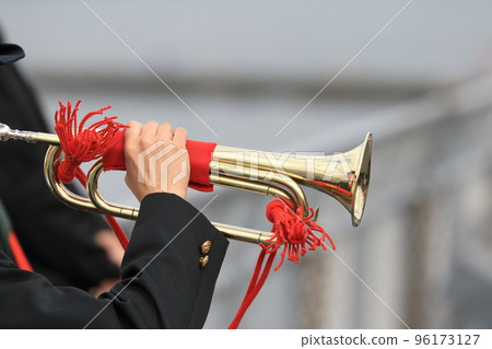 Maritime Self-Defense Force trumpet Wake up all personnel Military trumpet 96173127