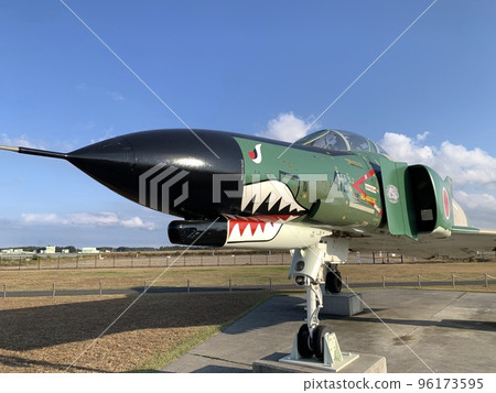 RF-4EJ tactical reconnaissance aircraft RF-4EJ tactical reconnaissance aircraft 96173595