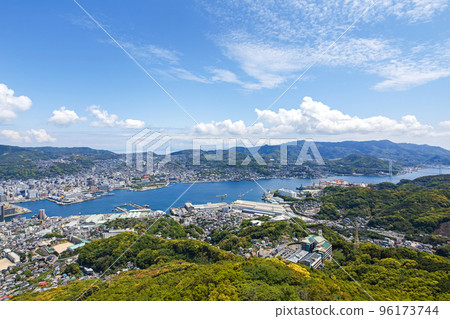 Nagasaki Prefecture / Mt. Inasa (park) with a beautiful contrast of fresh greenery, sea and blue sky View of the city from the observatory 96173744