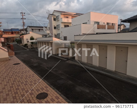 Municipal housing Municipal housing 96173771