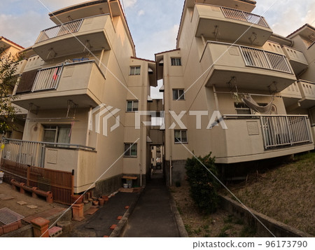 市政住房 96173790