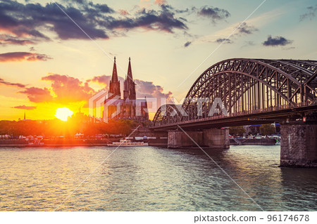 View on Cologne cathedral at sunset 96174678
