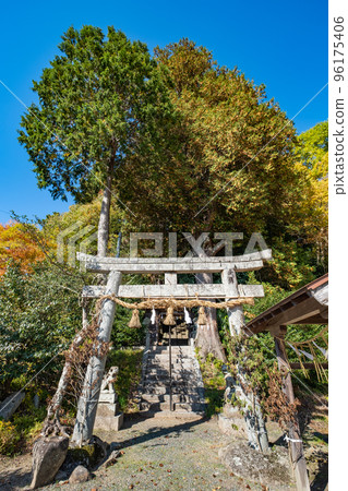 鳥取縣日野區日南町笠木比穀神社鳥居門 96175406
