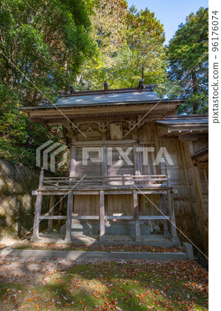 Hiya Shrine Main Hall Kasagi, Nichinan Town, Hino District, Tottori Prefecture Hiya Shrine Main Hall Kasagi, Nichinan Town, Hino District, Tottori Prefecture 96176074