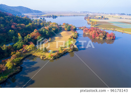 無人機攝影|秋葉美麗,可以露營的曾沼公園|滋賀縣彥根市 無人機攝影|秋葉美麗,可以露營的曾沼公園|滋賀縣彥根市 96178143