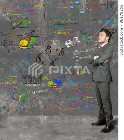 Businessman and new idea 96179255