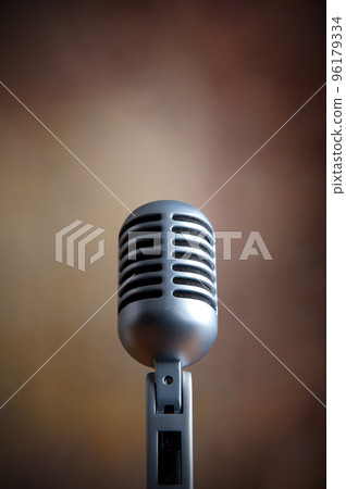 Old retro microphone 96179334