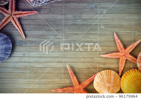 Shell and starfish frame Shell and starfish frame 96179964