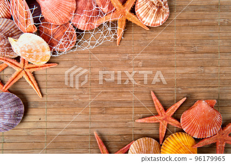 Shell and starfish frame Shell and starfish frame 96179965