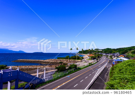 以美麗的夏日天空為背景的天草有明章魚高速公路周圍的風景“道之站有明（漣漪之地）”旅遊勝地 96180465