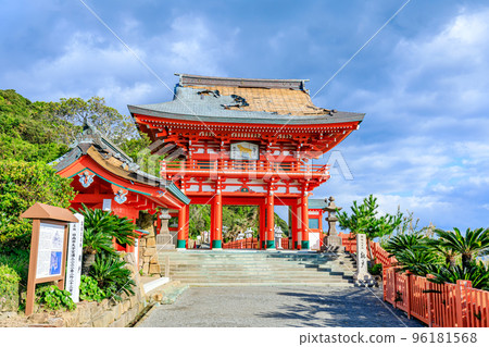 Udo Shrine damaged by a typhoon Nichinan City, Miyazaki Prefecture Udo Shrine damaged by a typhoon Nichinan City, Miyazaki Prefecture 96181568