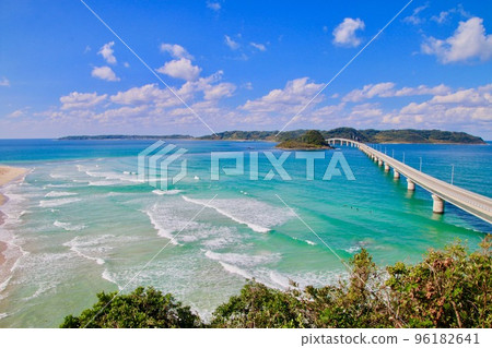 Tsunoshima Bridge and Tsunoshima Ohashi (Shimonoseki City, Yamaguchi Prefecture) 96182641