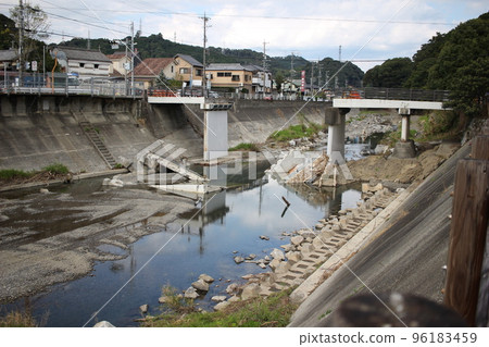 Bridge collapse Collapse site 96183459