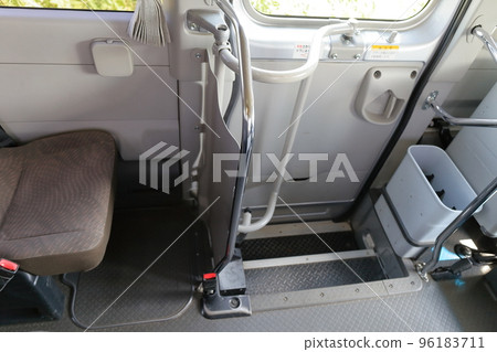 微型巴士（車內）圖像 96183711