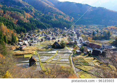 Shirakawa-go Autumn Leaves Gifu Prefecture Shirakawa-go Autumn Leaves Gifu Prefecture 96185603