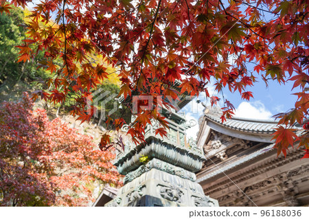 小山不動尊的紅葉（丹澤大仙國定公園） 96188036