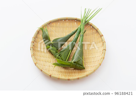 Chimaki wrapped in bamboo grass Chimaki wrapped in bamboo grass 96188421