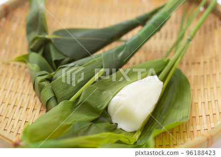 Chimaki wrapped in bamboo grass 96188423